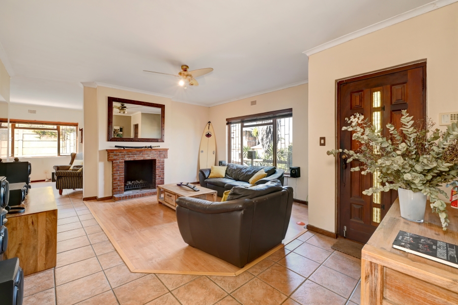 6 Bedroom Property for Sale in Welgelegen Western Cape